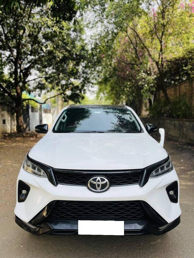https://images10.gaadi.com/usedcar_image/4543118/original/processed_6755c40f09b84f493a7660f9ba2d5dab.jpg?imwidth=6400
