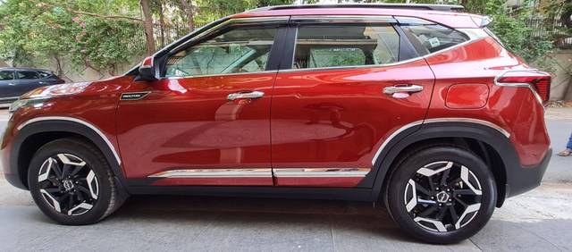 https://images10.gaadi.com/usedcar_image/4543126/original/processed_cdfad4173b4419b36ee9cb97cdc4f42c.jpg?imwidth=6402