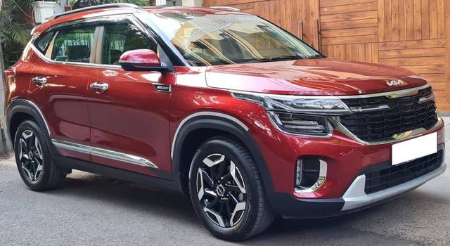 https://images10.gaadi.com/usedcar_image/4543126/original/processed_db733a9f6043065a0a36035a6c129a68.jpg?imwidth=6400