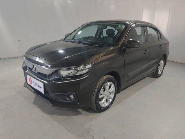 https://images10.gaadi.com/usedcar_image/4543133/original/5ebb393391d39e55b292fca15b6d29f3.jpg?imwidth=6400