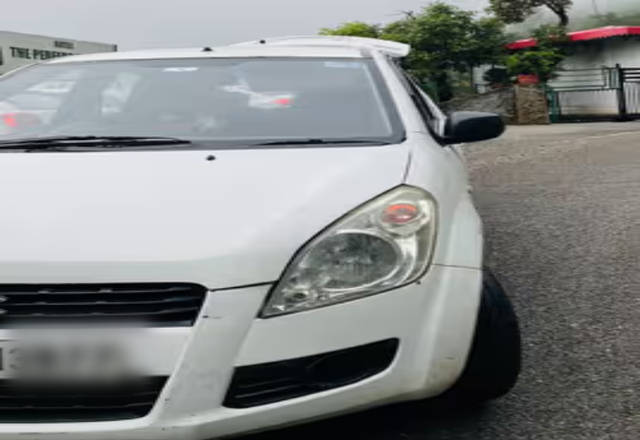 https://images10.gaadi.com/usedcar_image/4543154/original/db8ca44b-5b3b-4dae-af21-f44672f13542.?imwidth=6400