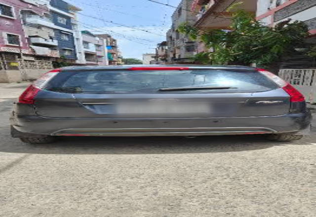https://images10.gaadi.com/usedcar_image/4543183/original/32818e78-84d2-48e0-a49a-889da16b3f32.?imwidth=6402