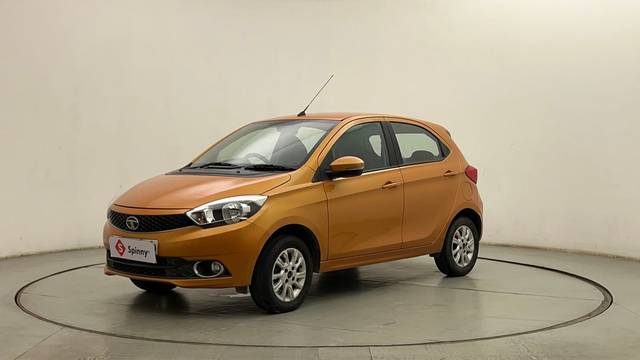 https://images10.gaadi.com/usedcar_image/4543193/original/2731feff28206746df99cf2da924dc27.JPG?imwidth=6400