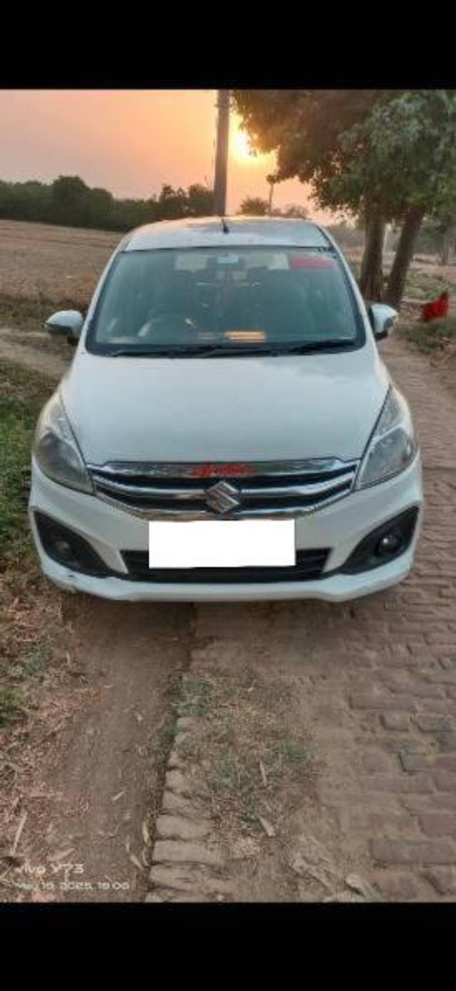 https://images10.gaadi.com/usedcar_image/4543209/original/processed_1bf49797-01c5-414f-b2df-be6425169e1e.jpg?imwidth=6401