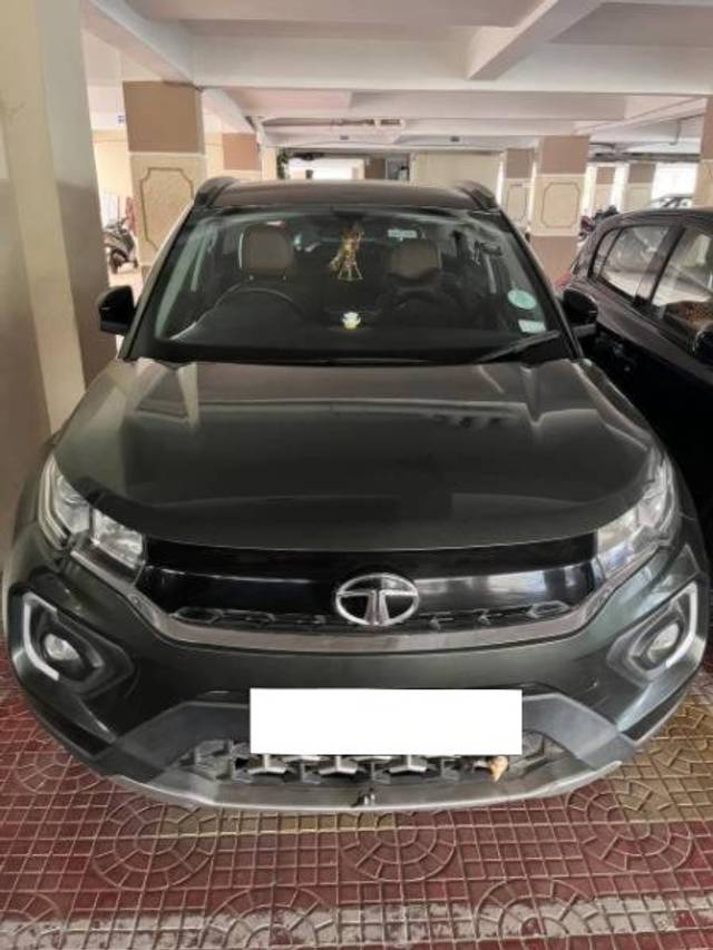 https://images10.gaadi.com/usedcar_image/4543220/original/processed_6855983b-9e1a-4553-9e9f-0409a0248fb0.jpg?imwidth=6400