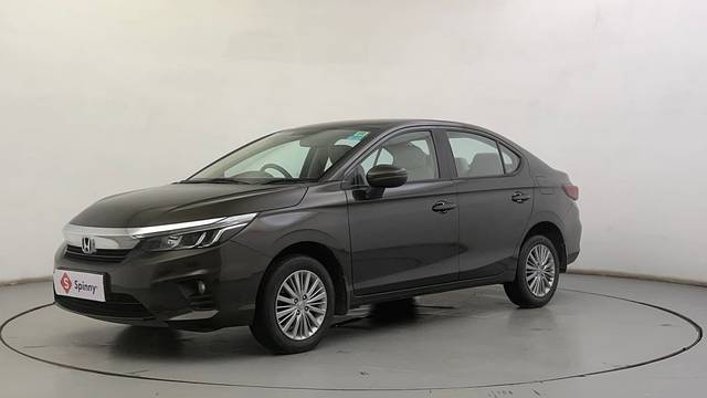 https://images10.gaadi.com/usedcar_image/4543231/original/de2821a8f4fa326cbdd8775019d9beb0.JPG?imwidth=6400