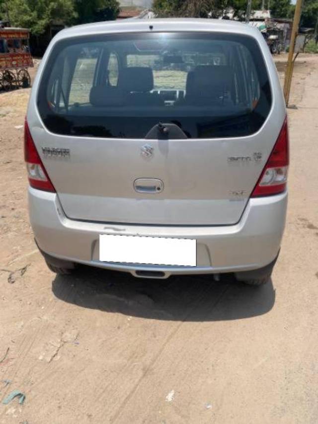 https://images10.gaadi.com/usedcar_image/4543244/original/processed_c7a8792c-c8a3-4b67-a6c3-4d820db816dd.jpg?imwidth=6401
