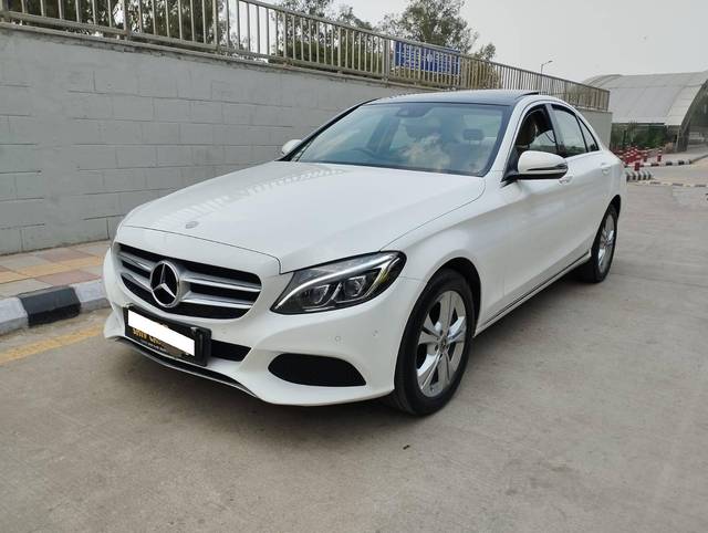 https://images10.gaadi.com/usedcar_image/4543261/original/processed_937b62128a657b2e38adb3dc15410cea.jpg?imwidth=6401