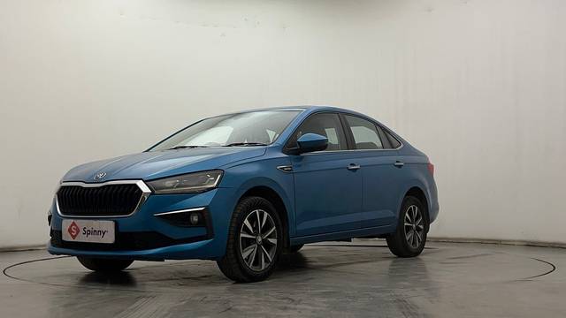 https://images10.gaadi.com/usedcar_image/4543266/original/d0416a4c2419d8b060c7ae3b439d3b53.JPG?imwidth=6400