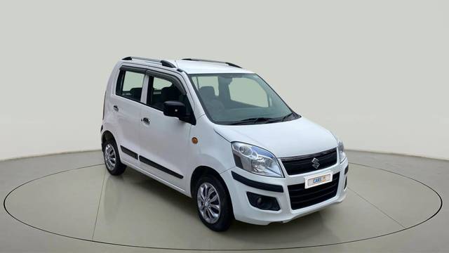 https://images10.gaadi.com/usedcar_image/4543270/original/ab13fc4475e5928d402c6c8bf1aba263.jpg?imwidth=6400