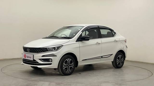 https://images10.gaadi.com/usedcar_image/4543292/original/c34b6ba53fcfc961fe3e681e3421704f.JPG?imwidth=6400