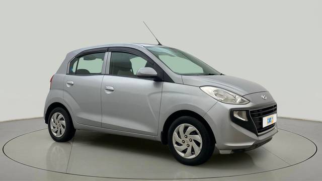 https://images10.gaadi.com/usedcar_image/4543326/original/1cd70d02f2fa809e40edf72e5e1516ed.jpg?imwidth=6400