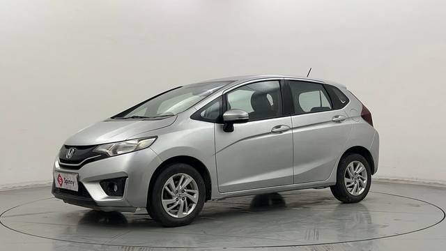 https://images10.gaadi.com/usedcar_image/4543336/original/fa1d275bbaf2f79cd74e82bb23d6f069.JPG?imwidth=6400