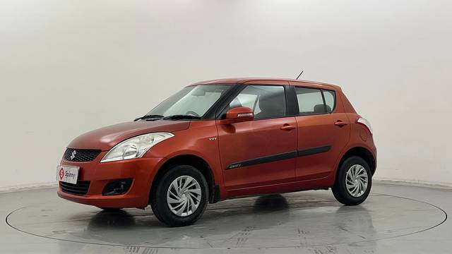 https://images10.gaadi.com/usedcar_image/4543339/original/b075d2d0165d9b3a896bc095addd58c6.JPG?imwidth=6400