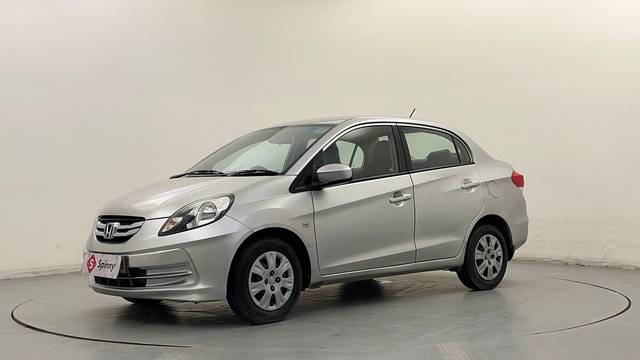 https://images10.gaadi.com/usedcar_image/4543344/original/602bfe69178d3c8a4db1c5b547469688.JPG?imwidth=6400