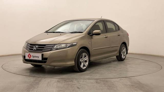 https://images10.gaadi.com/usedcar_image/4543394/original/728affbcf3b9a3eec01743642c2cf8d2.JPG?imwidth=6400