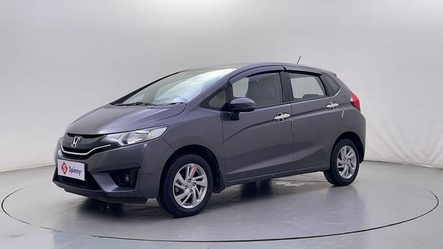 https://images10.gaadi.com/usedcar_image/4543456/original/232bd40b77fab7aea5da0b7c74147e01.JPG?imwidth=6400