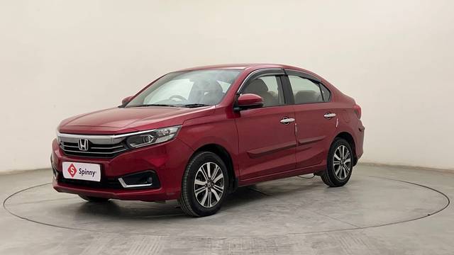 https://images10.gaadi.com/usedcar_image/4543497/original/3ddd8e0fba3125f5ba895bd3967e68c4.JPG?imwidth=6400