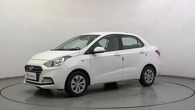 https://images10.gaadi.com/usedcar_image/4543508/original/f6eecba44bad6d1acbc08c1148f1fdf9.JPG?imwidth=6400