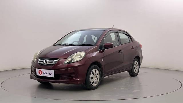 https://images10.gaadi.com/usedcar_image/4543518/original/3c5a294960200d47c82d6dcbfbbb5e40.JPG?imwidth=6400