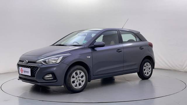 https://images10.gaadi.com/usedcar_image/4543525/original/9988d27b11100ca9395e6c796ef1ab89.JPG?imwidth=6400