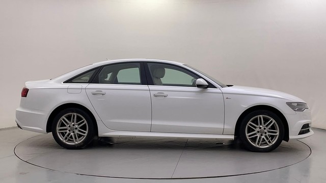 Second-hand 2018 Audi A6 35 TFSI Matrix for sale in Ahmedabad-2
