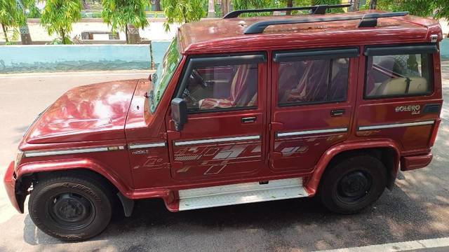 https://images10.gaadi.com/usedcar_image/4543557/original/processed_2b033526-9bbb-4142-9861-8bf42c904ca4.jpg?imwidth=6402