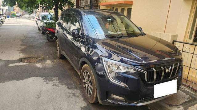 https://images10.gaadi.com/usedcar_image/4543599/original/processed_7c03846e-cfe9-4929-8c54-8b2edb3ff67b.jpg?imwidth=6400