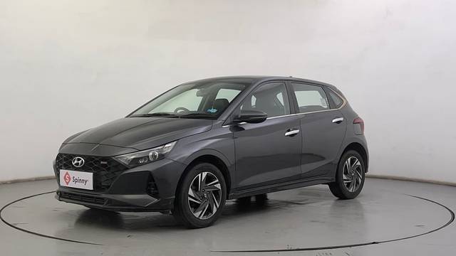 https://images10.gaadi.com/usedcar_image/4543659/original/0f6ba373af00c4dad7419db33e49cb72.JPG?imwidth=6400