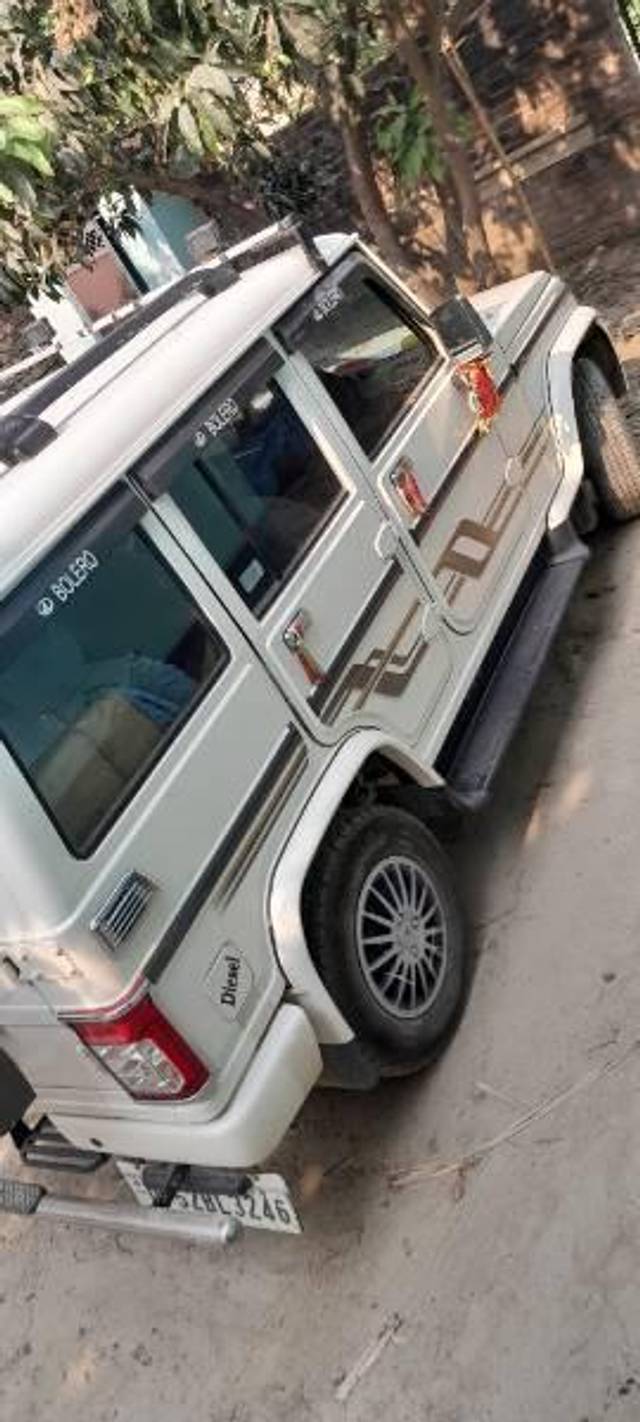 https://images10.gaadi.com/usedcar_image/4543685/original/processed_da95cdec-1bd6-4fda-b332-d98b3ec7ecc2.jpg?imwidth=6402