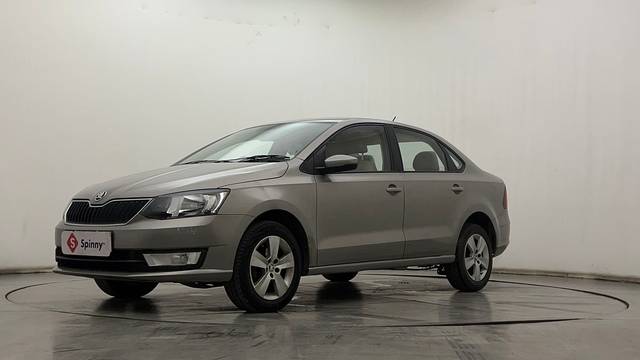 https://images10.gaadi.com/usedcar_image/4543688/original/05bee37bd6fbd17de36e692cd31544f3.JPG?imwidth=6400