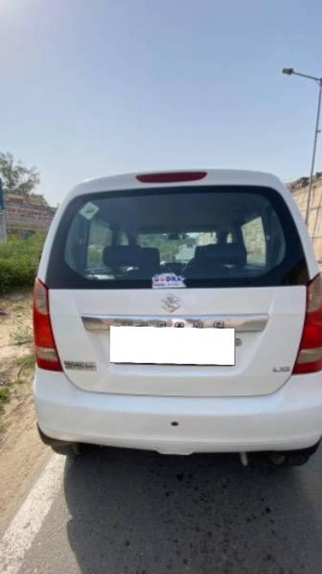 https://images10.gaadi.com/usedcar_image/4543694/original/processed_bf8d5532-4a23-4537-a874-0bdceb530c2c.jpeg?imwidth=6402
