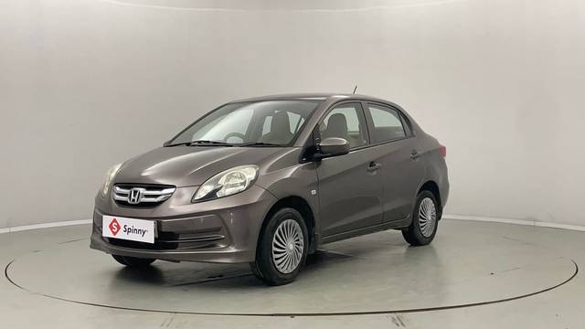 https://images10.gaadi.com/usedcar_image/4543704/original/696e3229d5f865d22528cacd6a0cab21.JPG?imwidth=6400