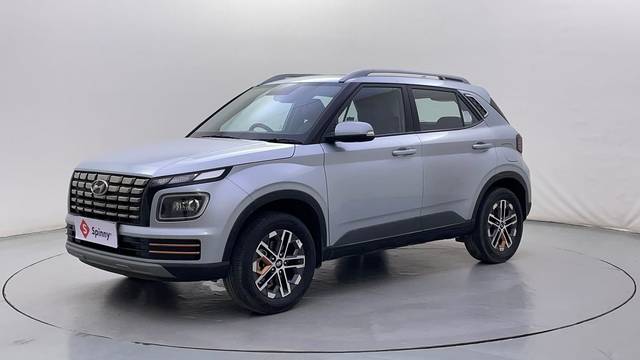 https://images10.gaadi.com/usedcar_image/4543721/original/1dda1fa2a97e3d8c497b7e2c25689713.JPG?imwidth=6400