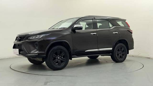 https://images10.gaadi.com/usedcar_image/4543754/original/ee1cba82472d6a849bbd5dc5602d4b21.JPG?imwidth=6400
