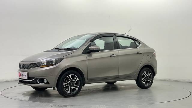https://images10.gaadi.com/usedcar_image/4543763/original/4a9b8d955cf8c36d8abd1e1fba52c30c.JPG?imwidth=6400
