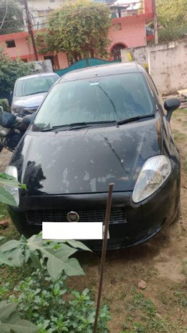https://images10.gaadi.com/usedcar_image/4543799/original/processed_7b874773-615a-4571-a210-f7c417b9ad4f.jpg?imwidth=6401