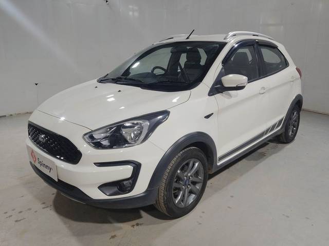 https://images10.gaadi.com/usedcar_image/4543805/original/856d995c3255b2cdb8cefdbe967ca080.jpg?imwidth=6400