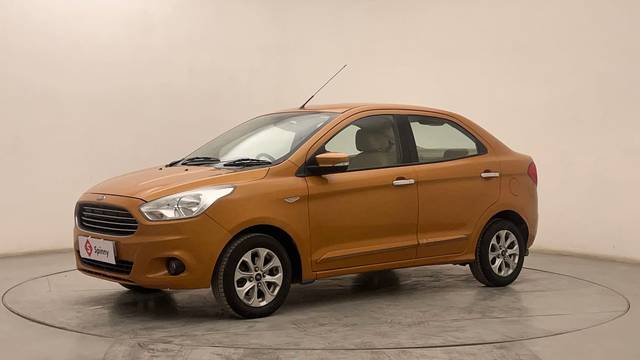 https://images10.gaadi.com/usedcar_image/4543835/original/07fdc1494769505aad011d6352ce5120.JPG?imwidth=6400