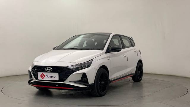 https://images10.gaadi.com/usedcar_image/4543849/original/dd11b6d7f524e8588c9b04eb0171c11d.JPG?imwidth=6400