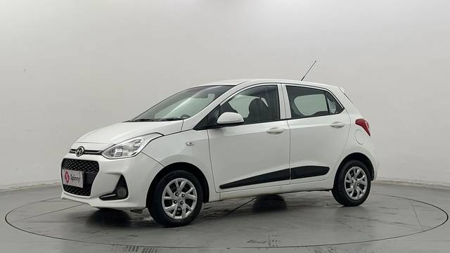 https://images10.gaadi.com/usedcar_image/4543871/original/97ae02e05f6ab4868f139786a05cf4f2.JPG?imwidth=6400