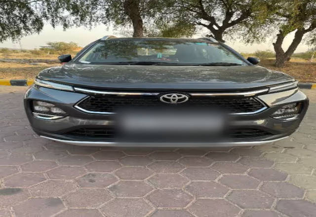 https://images10.gaadi.com/usedcar_image/4543926/original/e8ff5d89-410e-42b0-bde0-dfb7dab5730c.?imwidth=6401