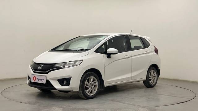 https://images10.gaadi.com/usedcar_image/4543948/original/9740db2cc1a8bc685d99e3de6da36de8.JPG?imwidth=6400