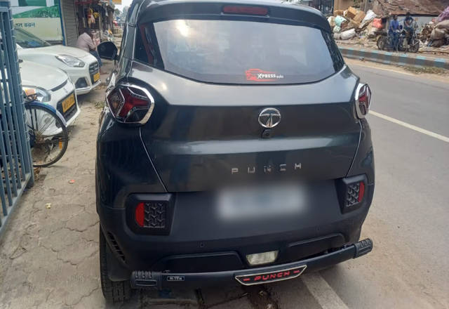 https://images10.gaadi.com/usedcar_image/4544007/original/d42c31d2-2db2-49fc-acee-9b9ab3a0c835.?imwidth=6400