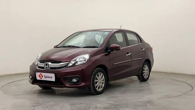 https://images10.gaadi.com/usedcar_image/4544027/original/f68033d86424ff9fff08ec18557202d9.JPG?imwidth=6400