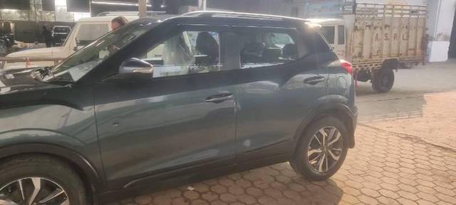 https://images10.gaadi.com/usedcar_image/4544029/original/processed_f432d5f5-93d1-42eb-a3bb-e52457c6c900.jpeg?imwidth=6402