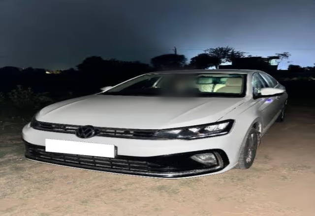https://images10.gaadi.com/usedcar_image/4544031/original/71740798-5836-4135-b7f1-5f7c9ce6e4f9.?imwidth=6402