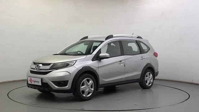 https://images10.gaadi.com/usedcar_image/4544032/original/0069ab83b826bedb20702cc7301c25a9.JPG?imwidth=6400