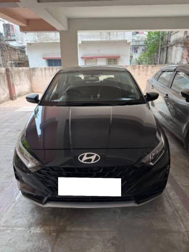 https://images10.gaadi.com/usedcar_image/4544066/original/processed_af010f6e-5f20-4715-9315-dcd0ca47f78c.jpeg?imwidth=6400