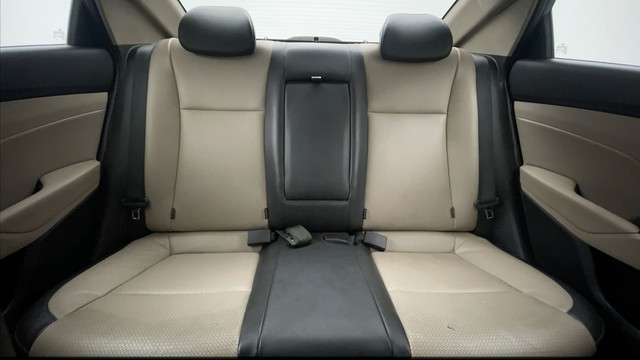 Second-hand 2019 Hyundai Verna 1.6 SX VTVT AT for sale in Jaipur-30